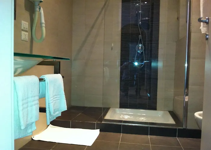 Holidays S.lorenzo New 3* Roma